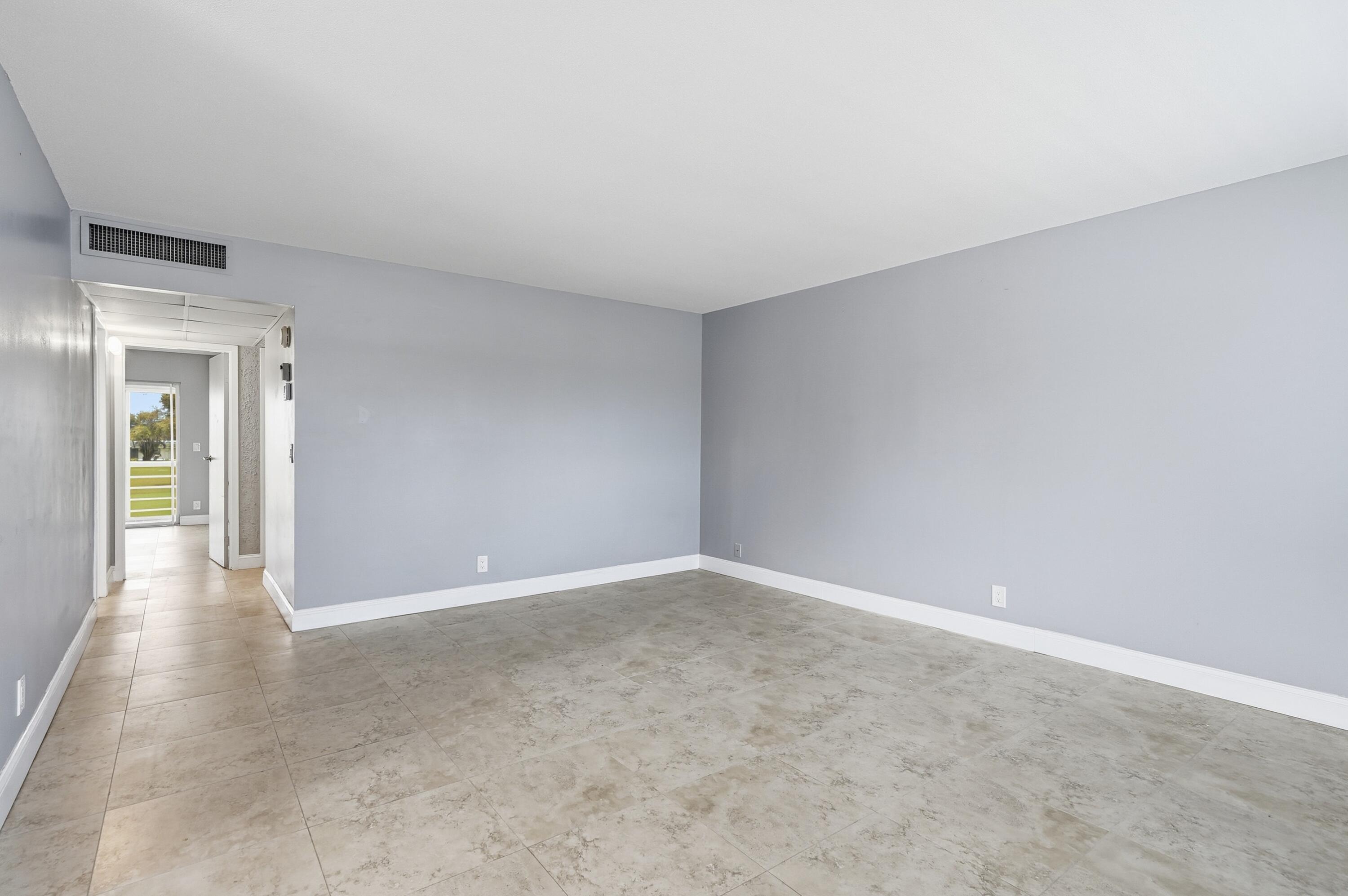 KINGS POINT TUSCANY CONDOS - Residential