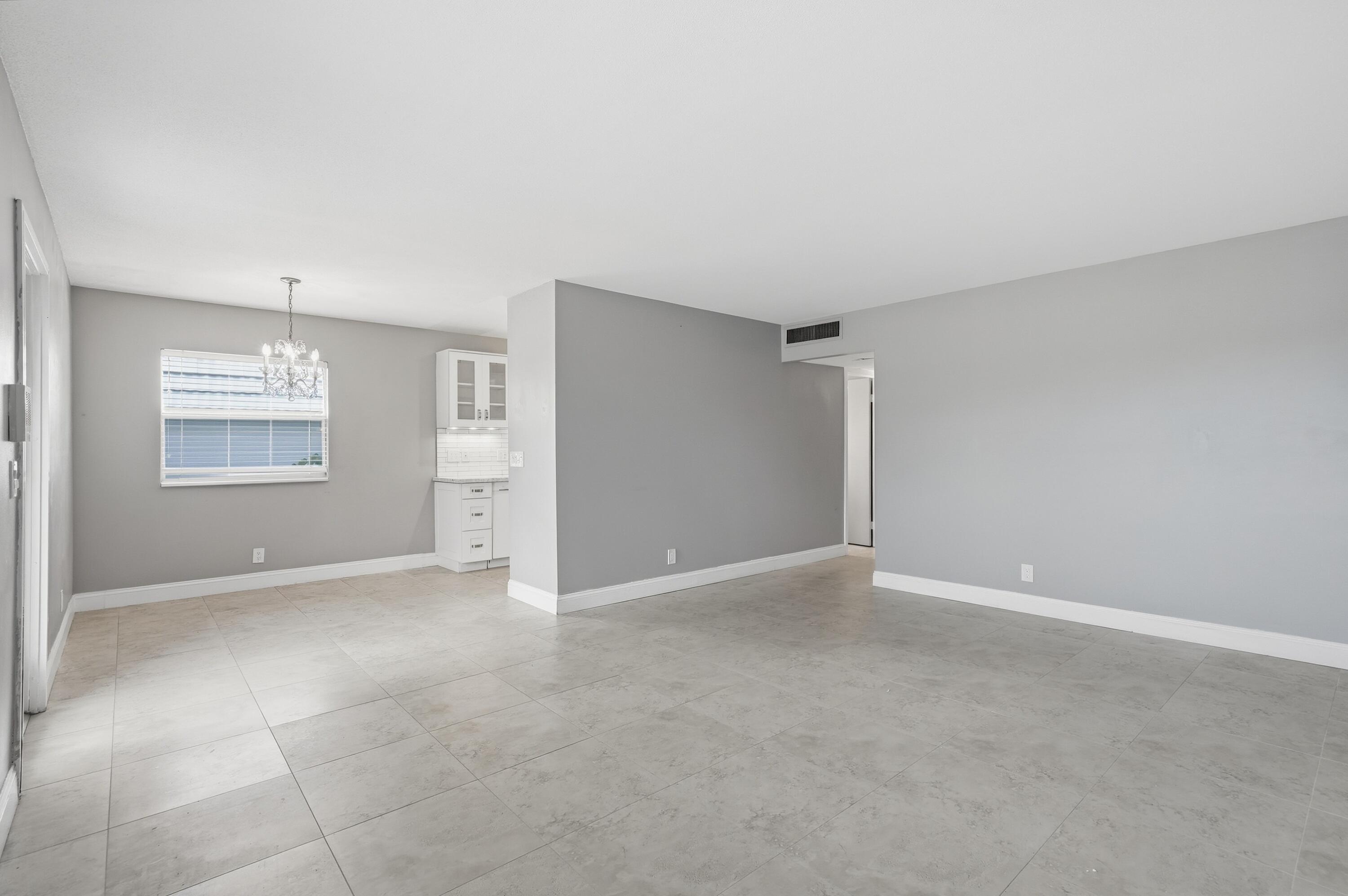 KINGS POINT TUSCANY CONDOS - Residential