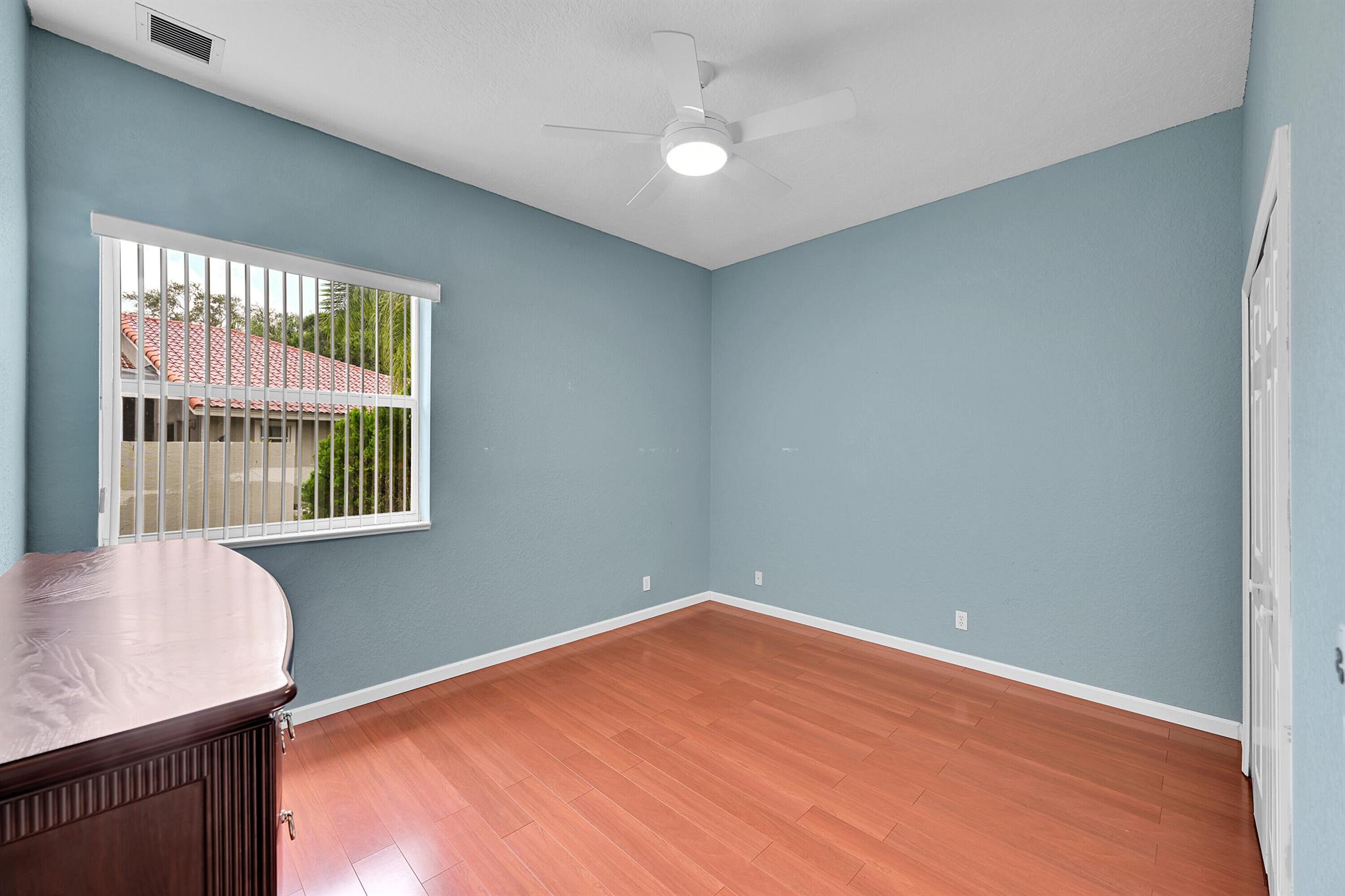 LANDINGS OF PARKLAND - Residential