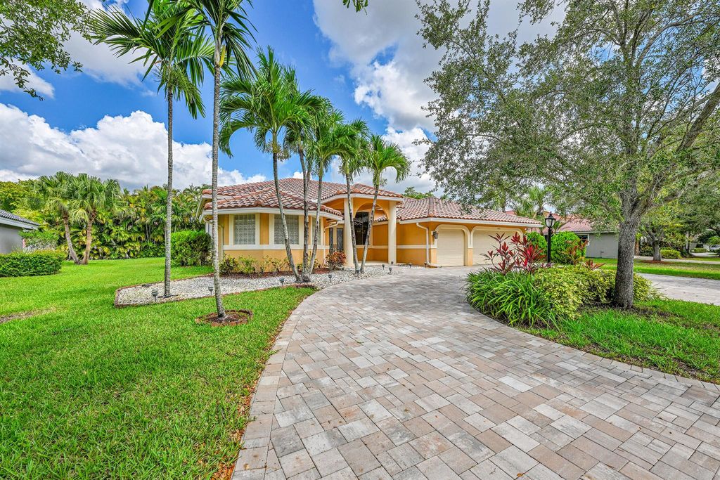 Photo of 5941 NW 99th Avenue, Parkland, FL 33076 (MLS # R11147988)