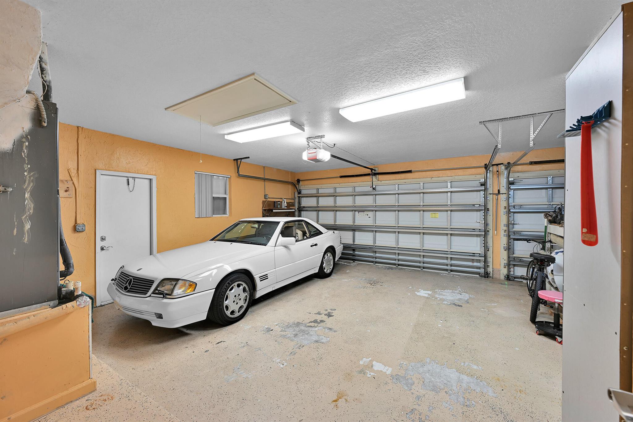 LANDINGS OF PARKLAND - Residential