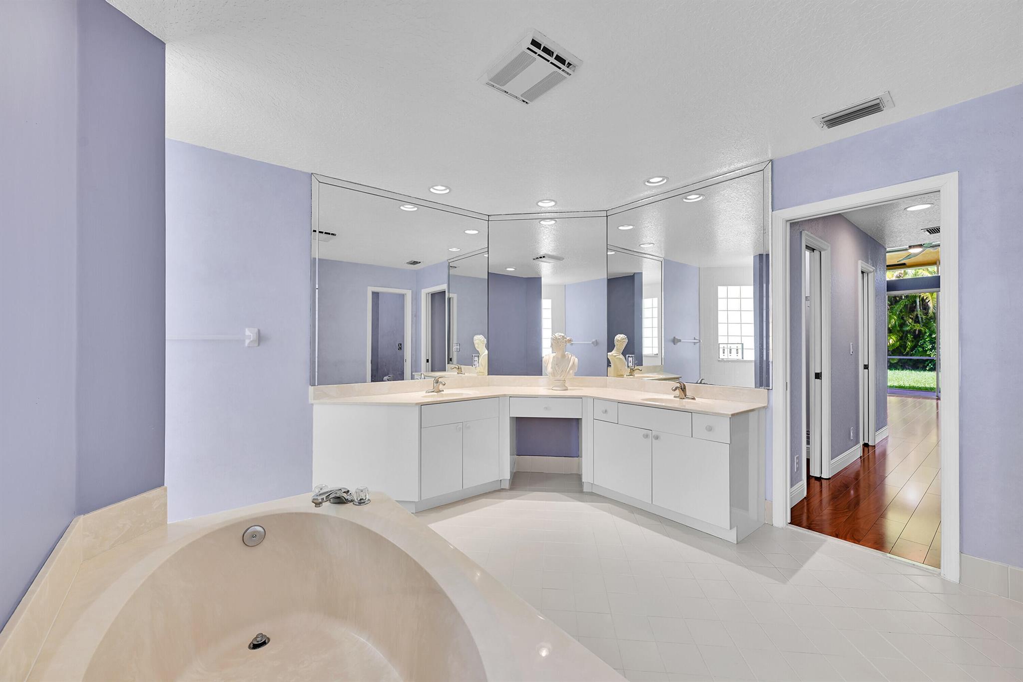 LANDINGS OF PARKLAND - Residential