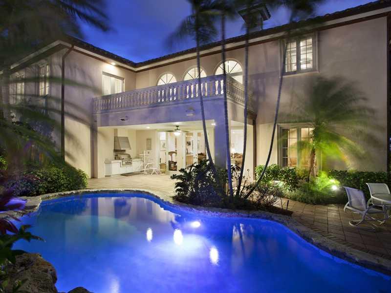 RIO VISTA ISLES - Residential