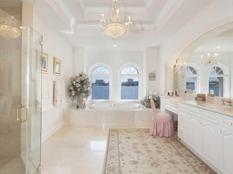 RIO VISTA ISLES - Residential