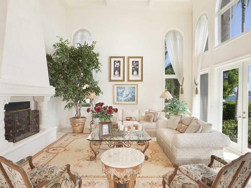 RIO VISTA ISLES - Residential