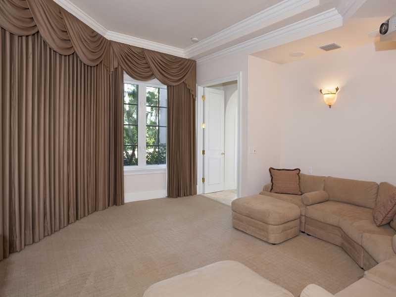 RIO VISTA ISLES - Residential