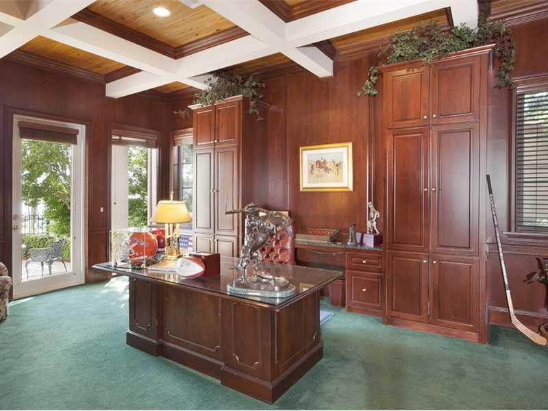 RIO VISTA ISLES - Residential