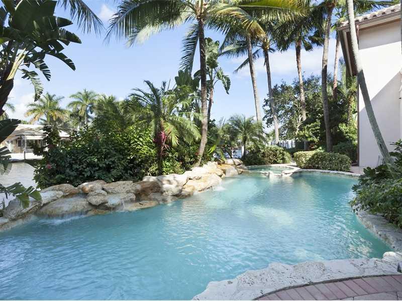 RIO VISTA ISLES - Residential