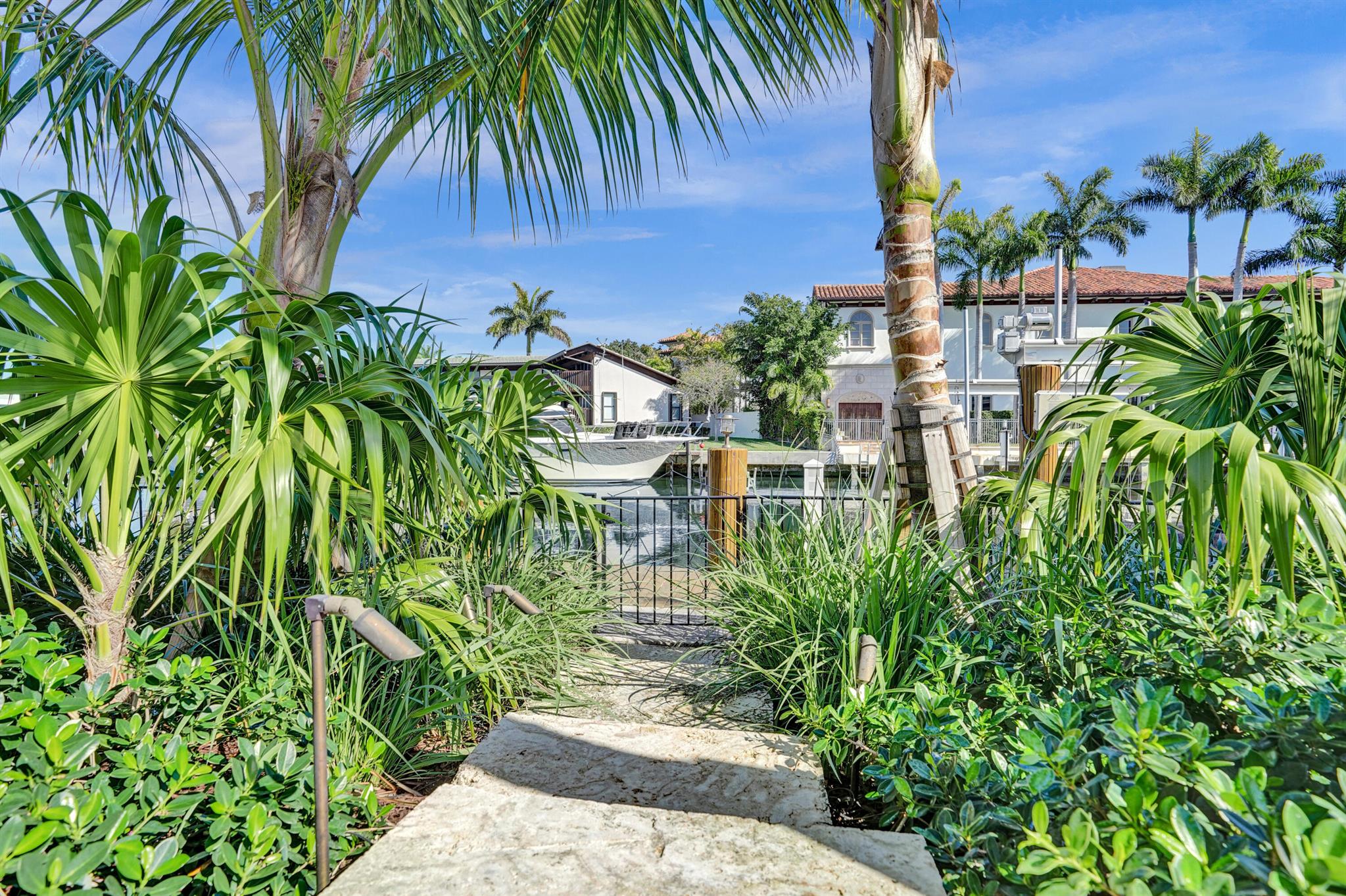 LITTLE HARBOR ON THE HILL - Residential Lease