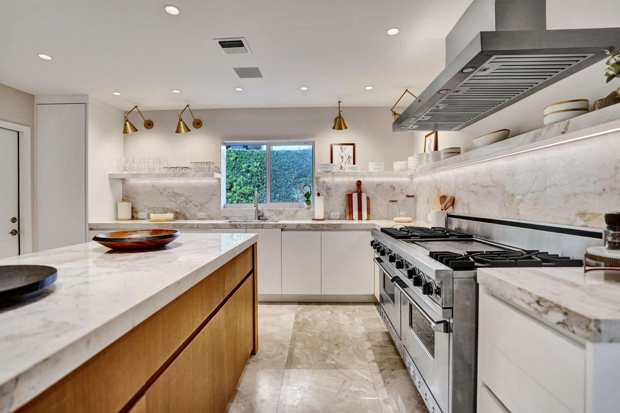 LITTLE HARBOR ON THE HILL - Residential Lease