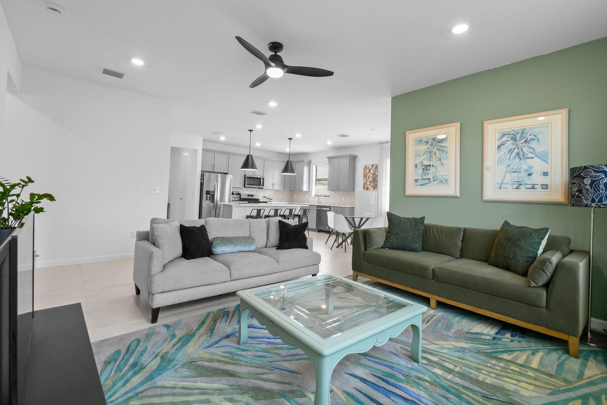 VERANDA GARDENS - Residential Lease