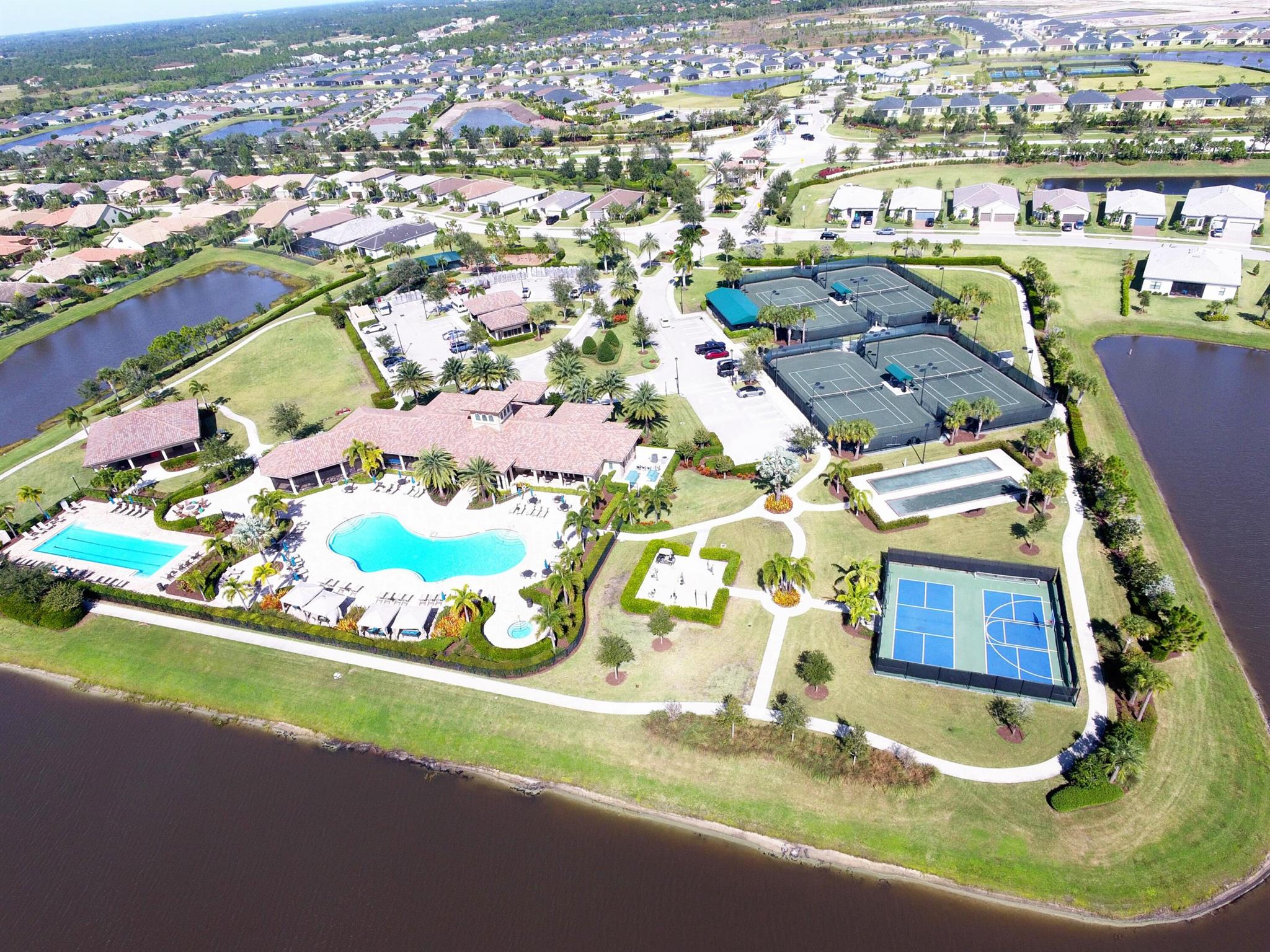 VERANDA GARDENS - Residential Lease