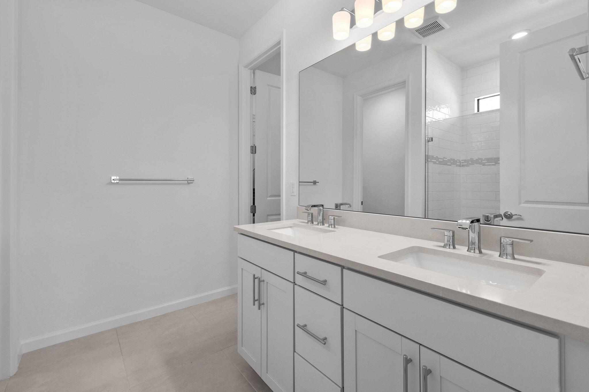 VERANDA GARDENS - Residential Lease