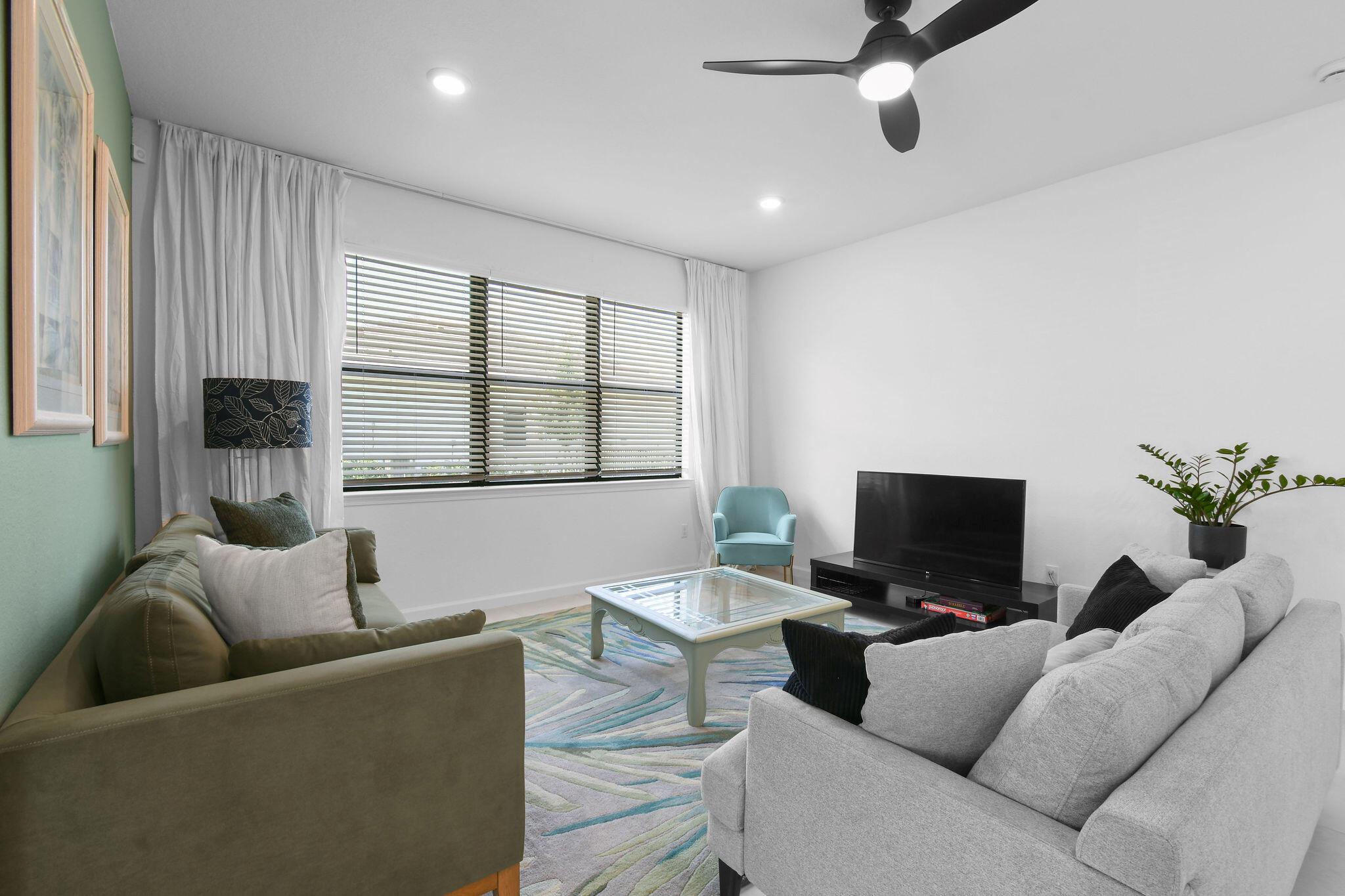VERANDA GARDENS - Residential Lease