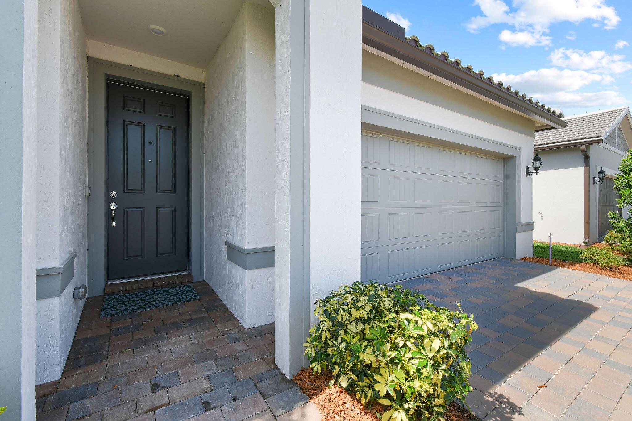 VERANDA GARDENS - Residential Lease