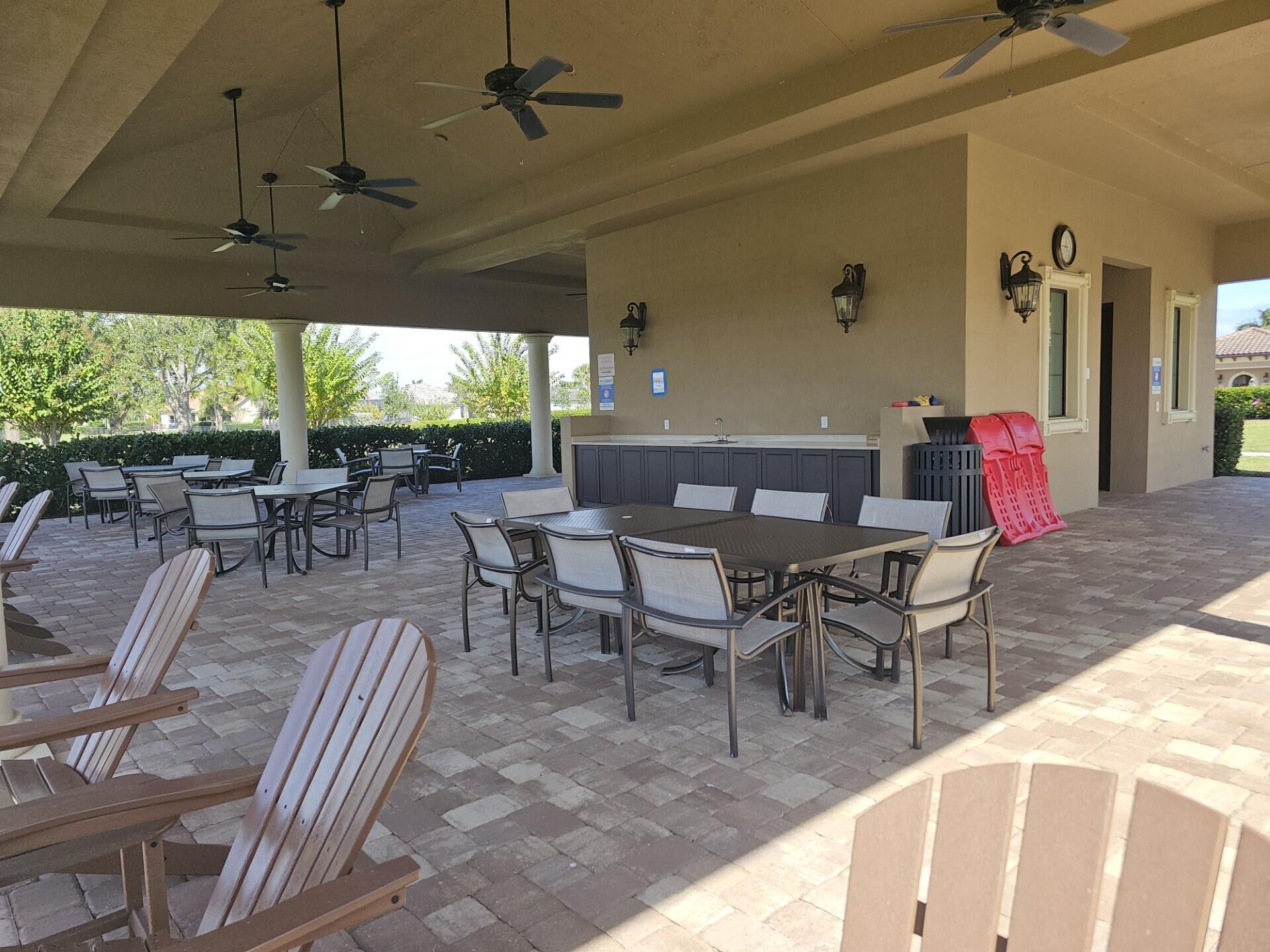 VERANDA GARDENS - Residential Lease