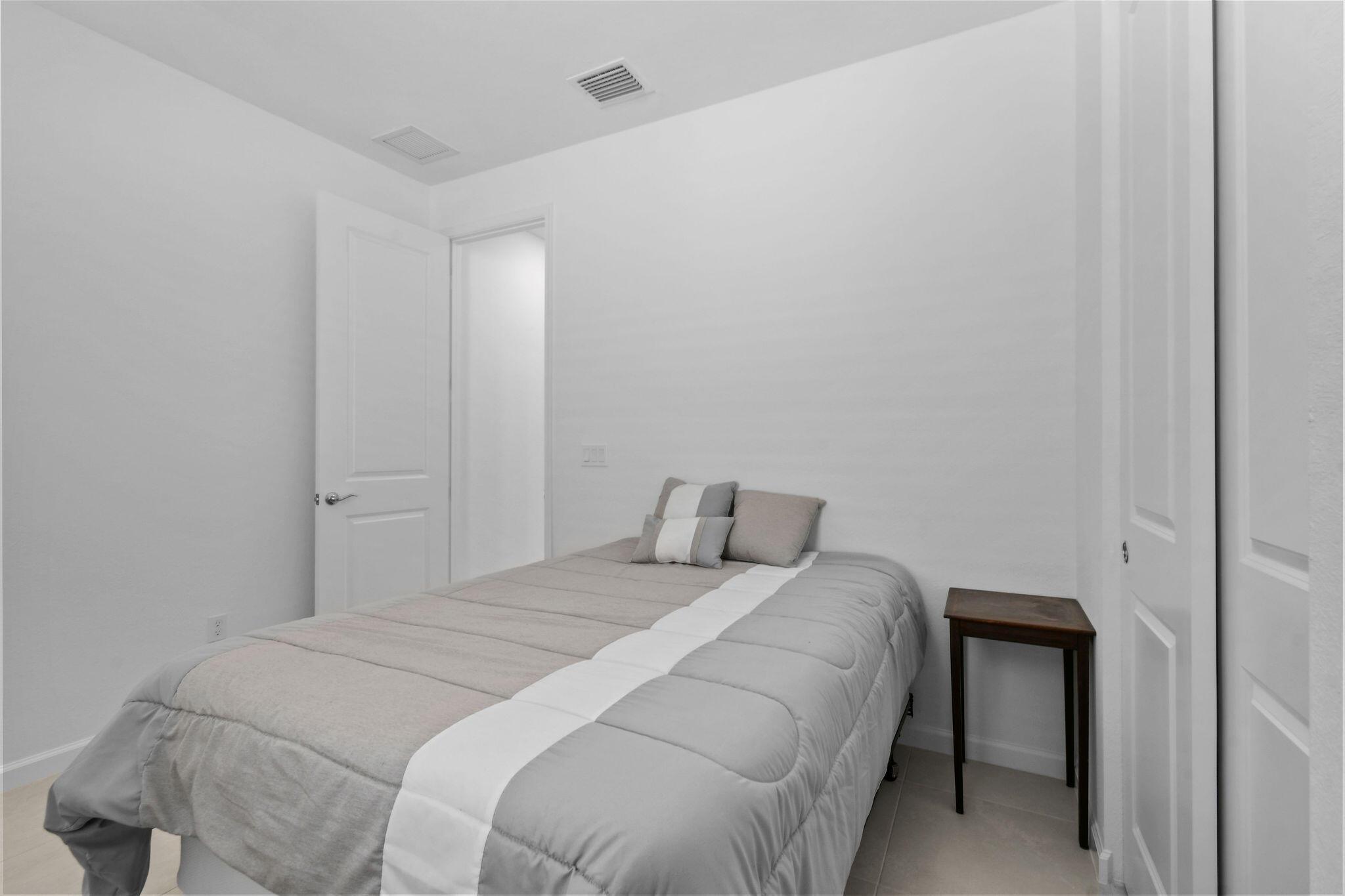 VERANDA GARDENS - Residential Lease