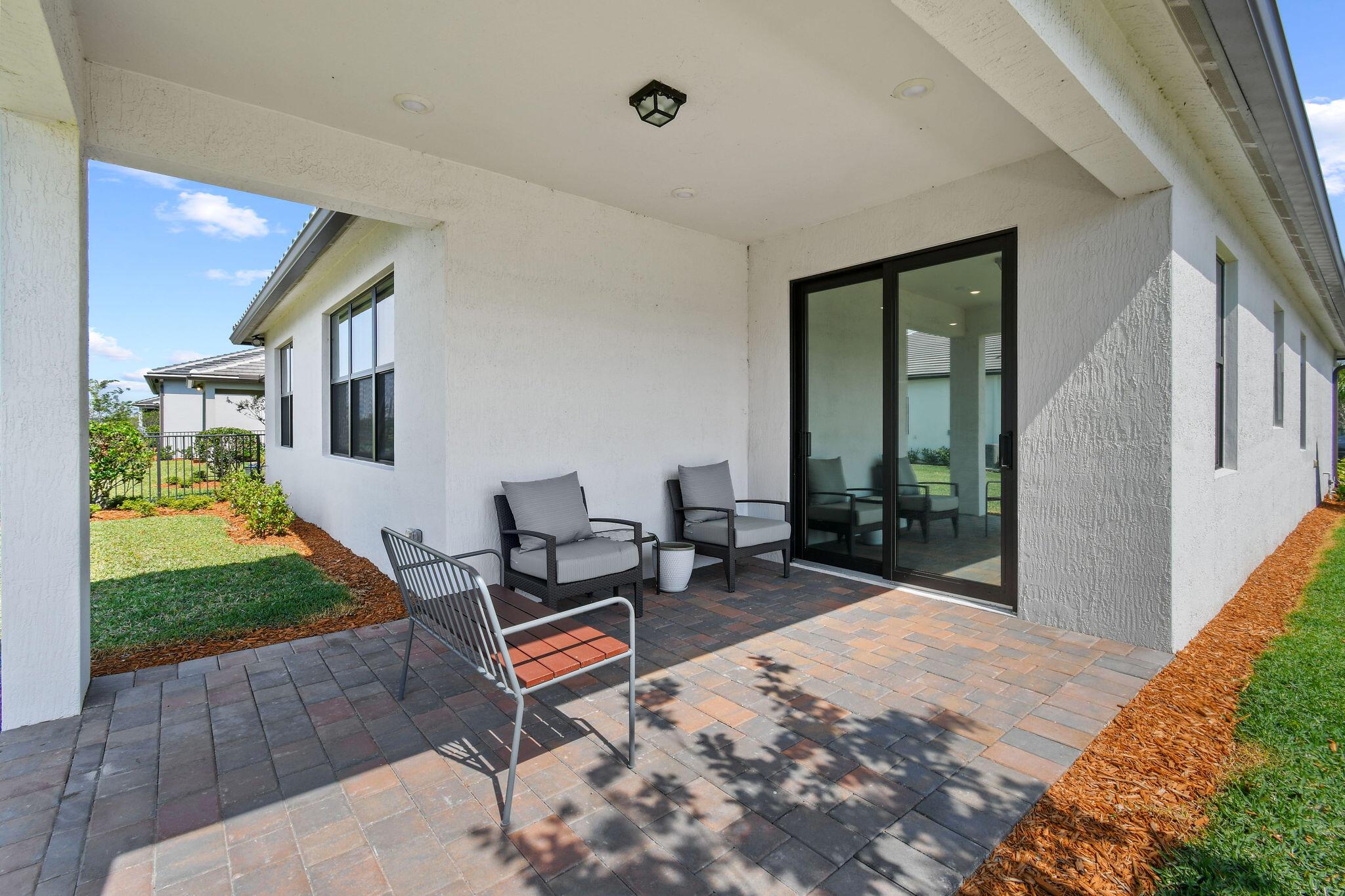 VERANDA GARDENS - Residential Lease
