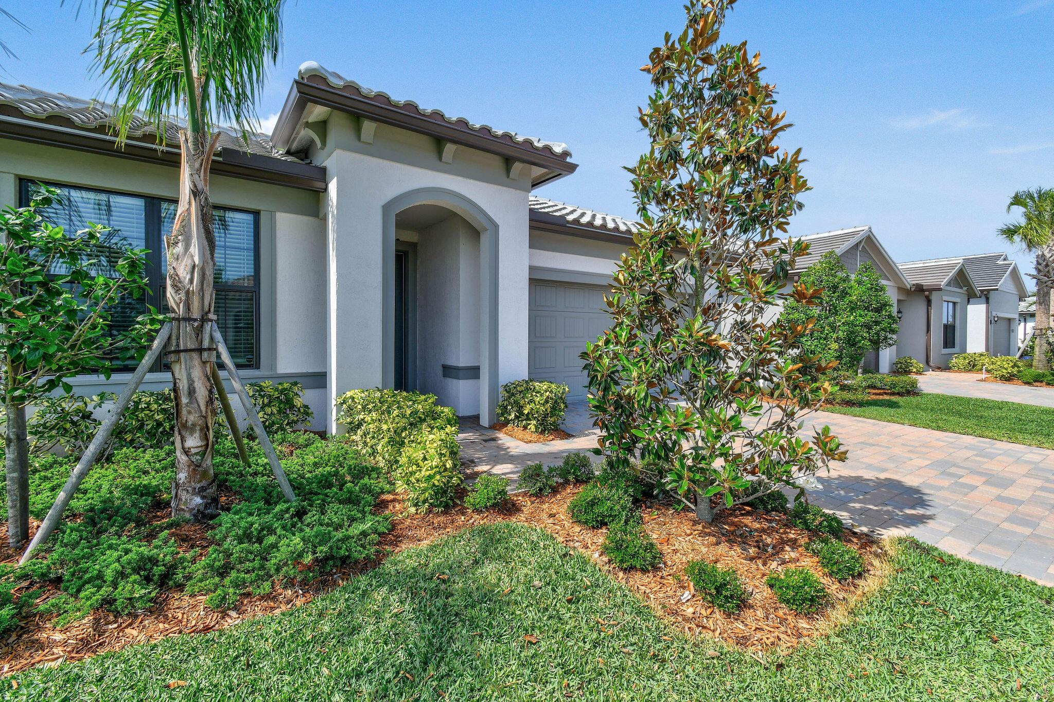 VERANDA GARDENS - Residential Lease