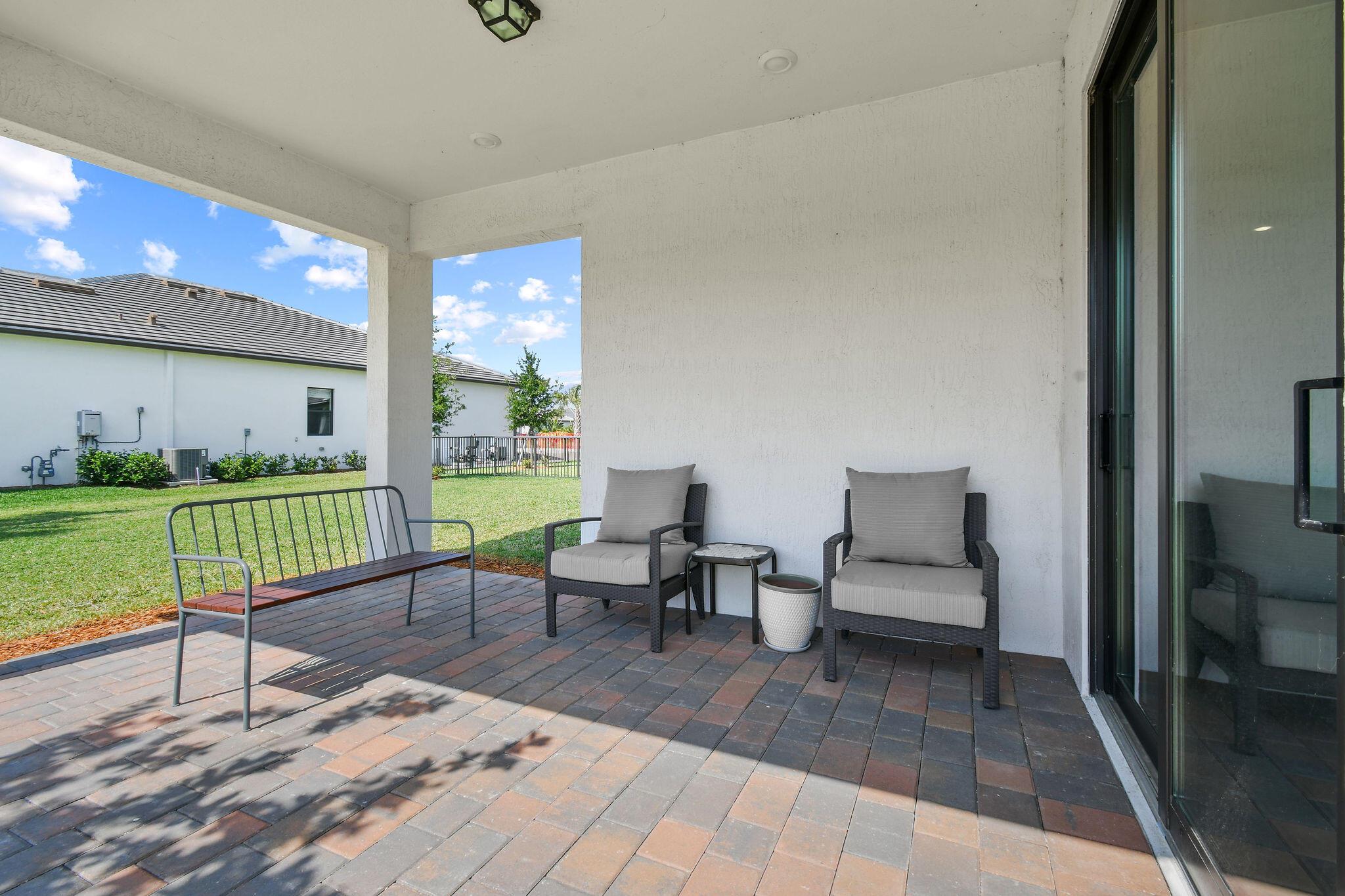 VERANDA GARDENS - Residential Lease