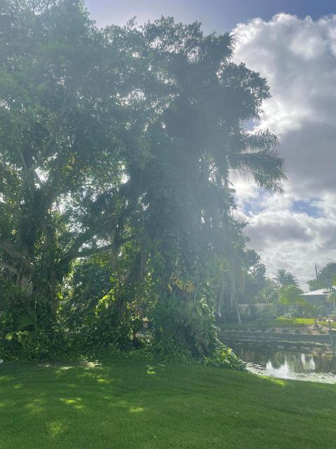 A home in Lake Worth