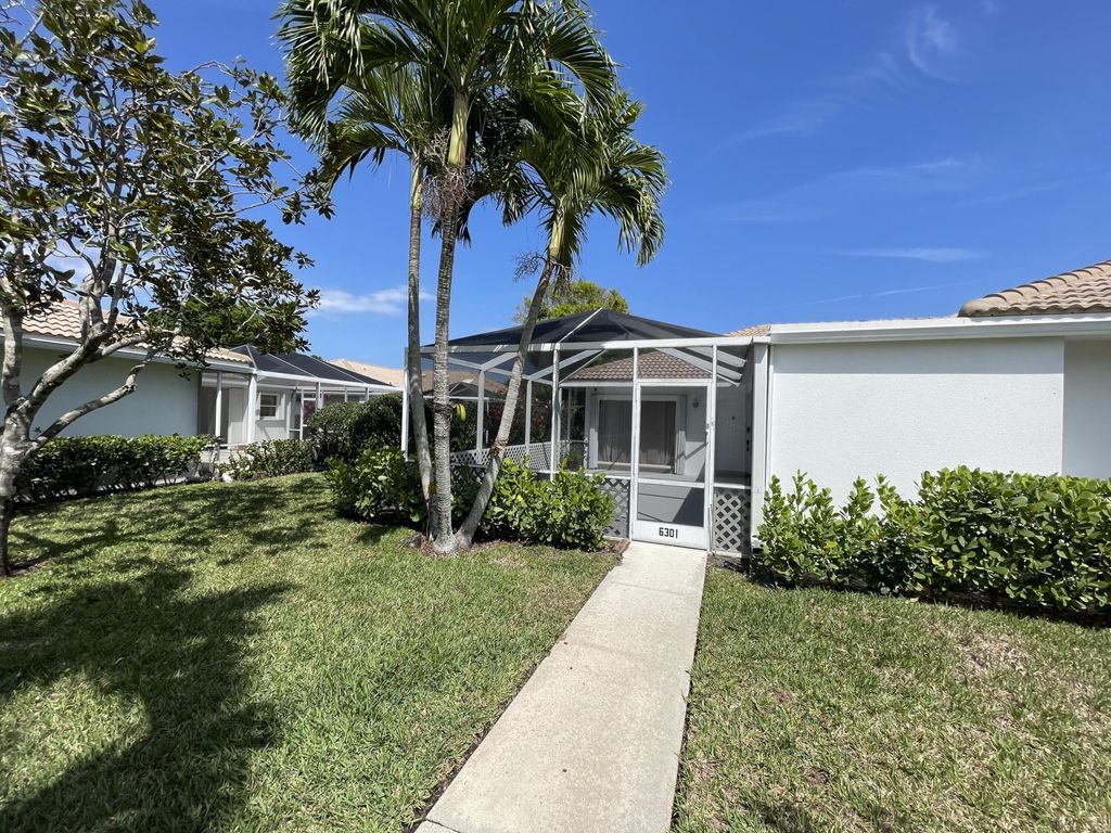 Photo of 6301 Geminata Oak Court, Palm Beach Gardens, FL 33410 (MLS # R10968528)