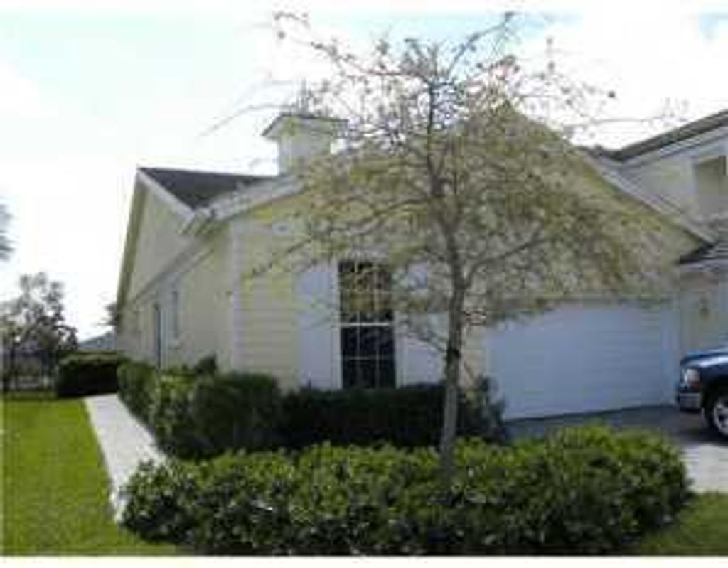 Photo of 1606 Mariner Bay Boulevard #4, Fort Pierce, FL 34949 (MLS # R10796135)