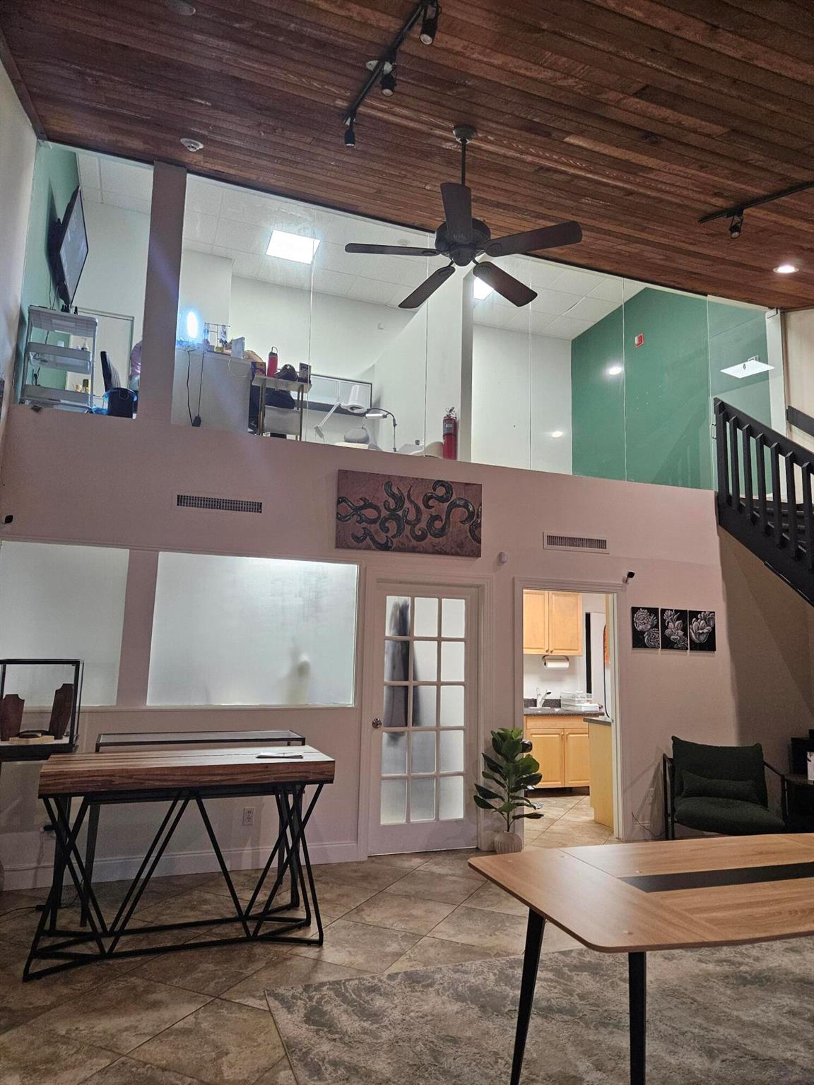 MONTEREY OFFICE - Commercial Lease