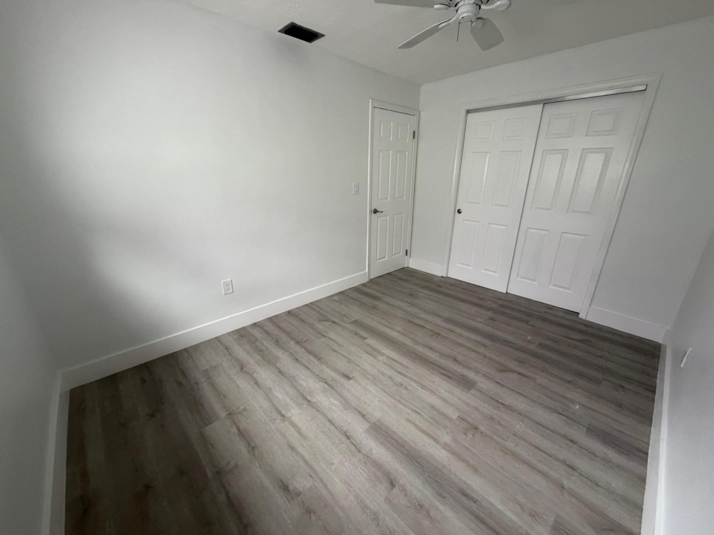 SUNRISE GOLF VILLAGE SEC 19 - Residential Lease