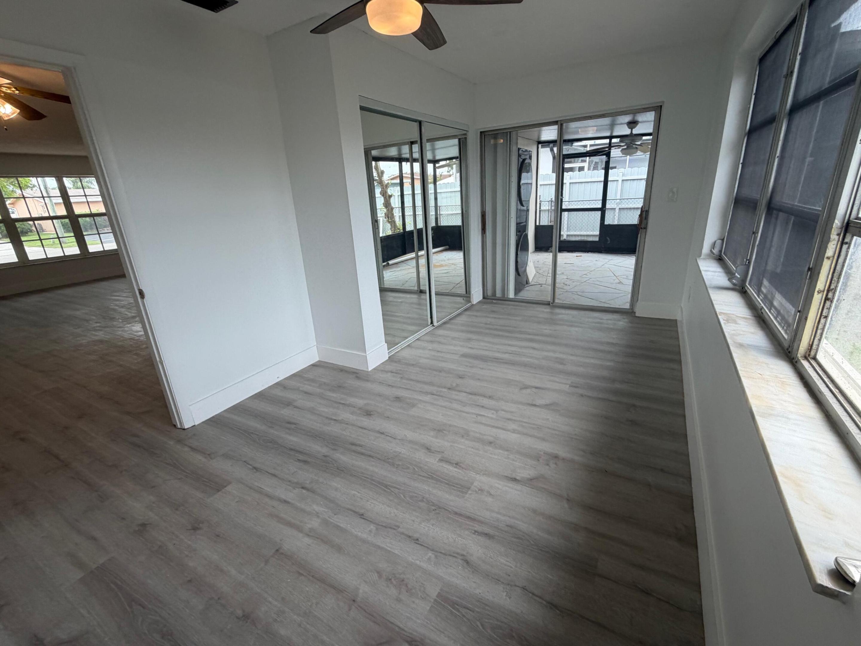 SUNRISE GOLF VILLAGE SEC 19 - Residential Lease