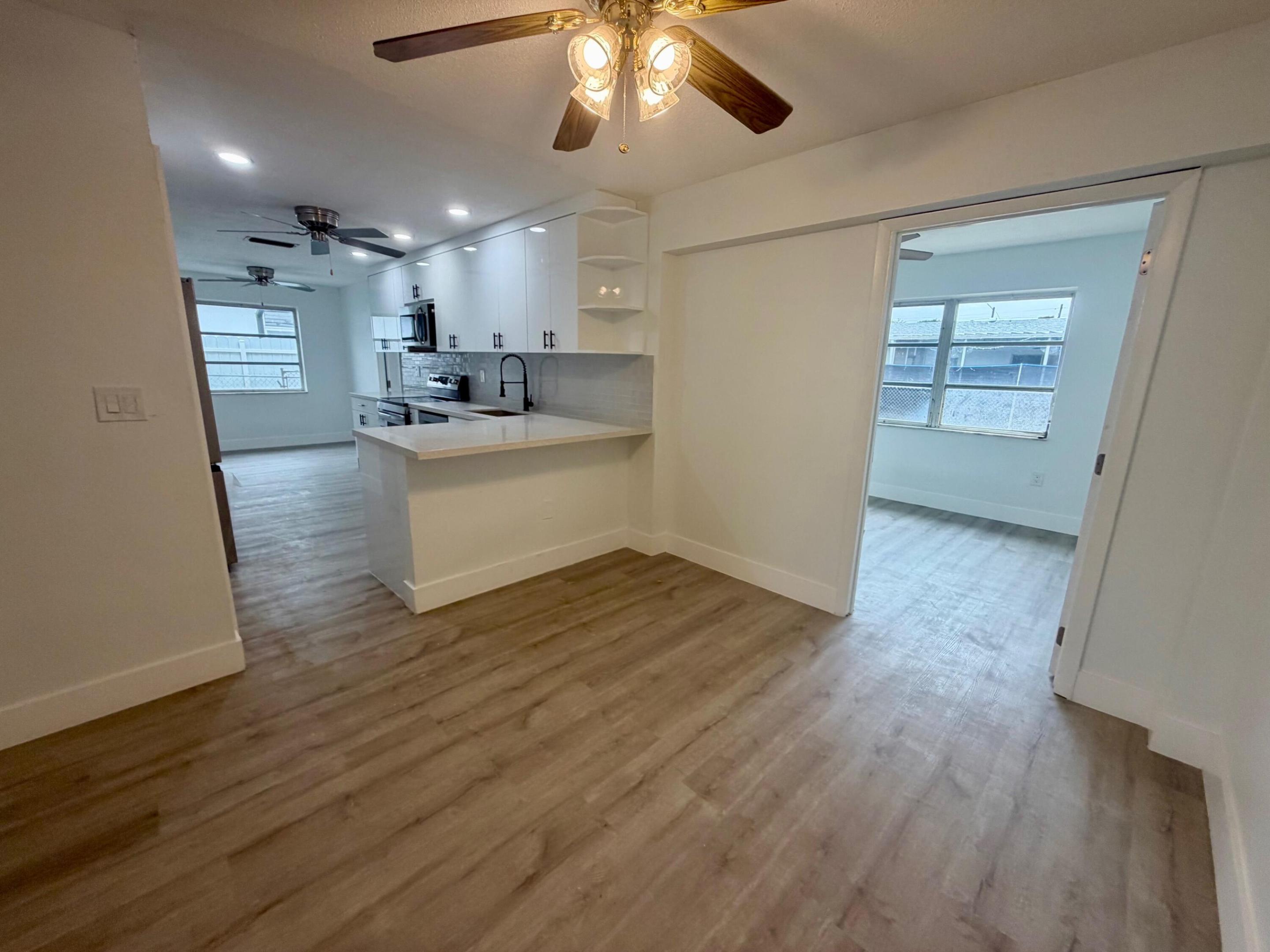 SUNRISE GOLF VILLAGE SEC 19 - Residential Lease