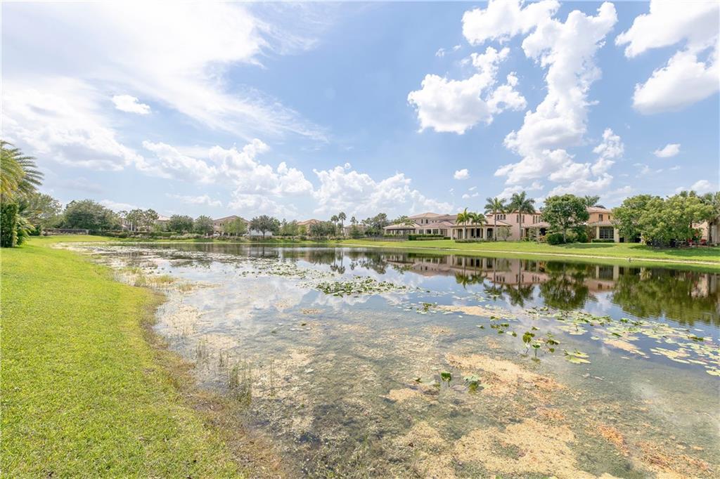 Parkland Golf & Country C - Residential