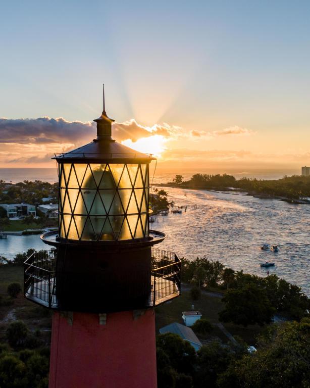 JUPITER IN THE PINES - Residential Lease