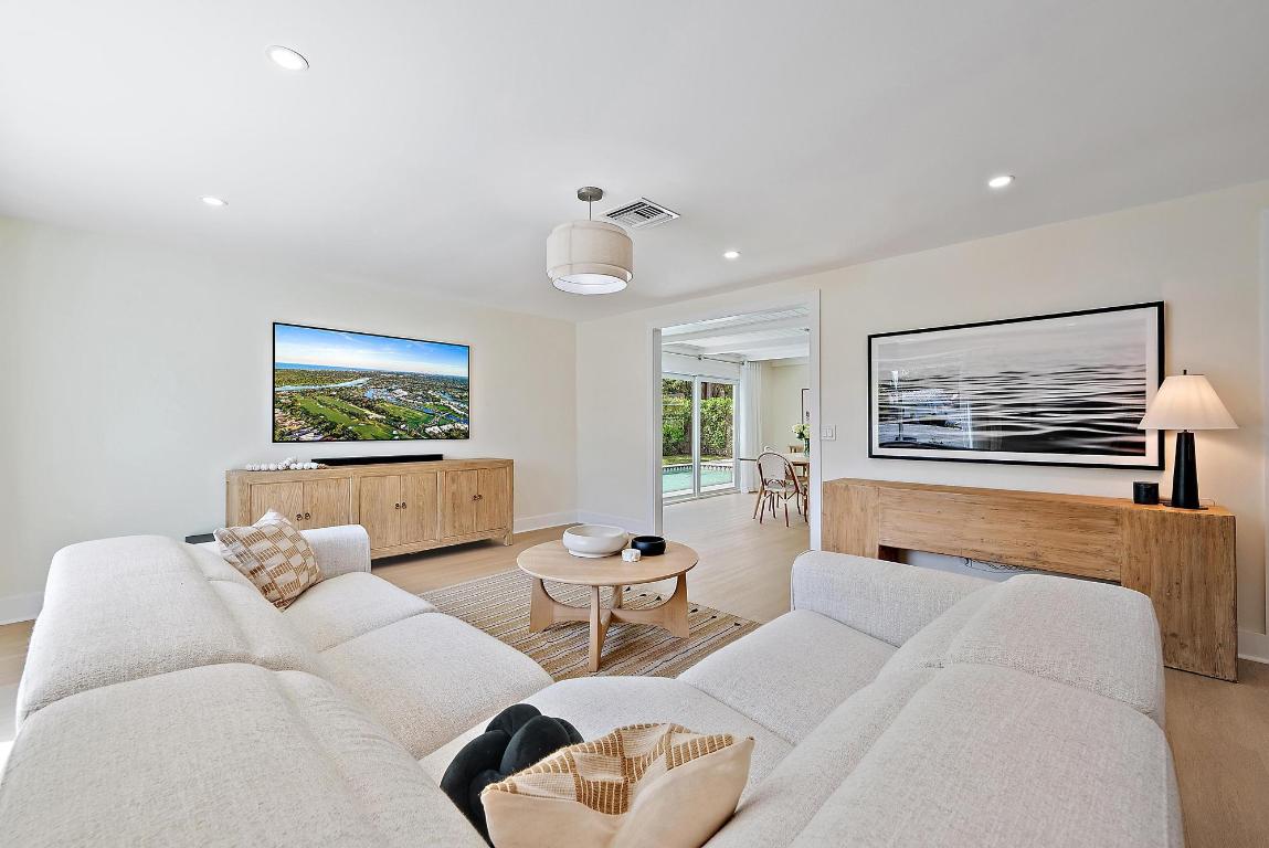 JUPITER IN THE PINES - Residential Lease