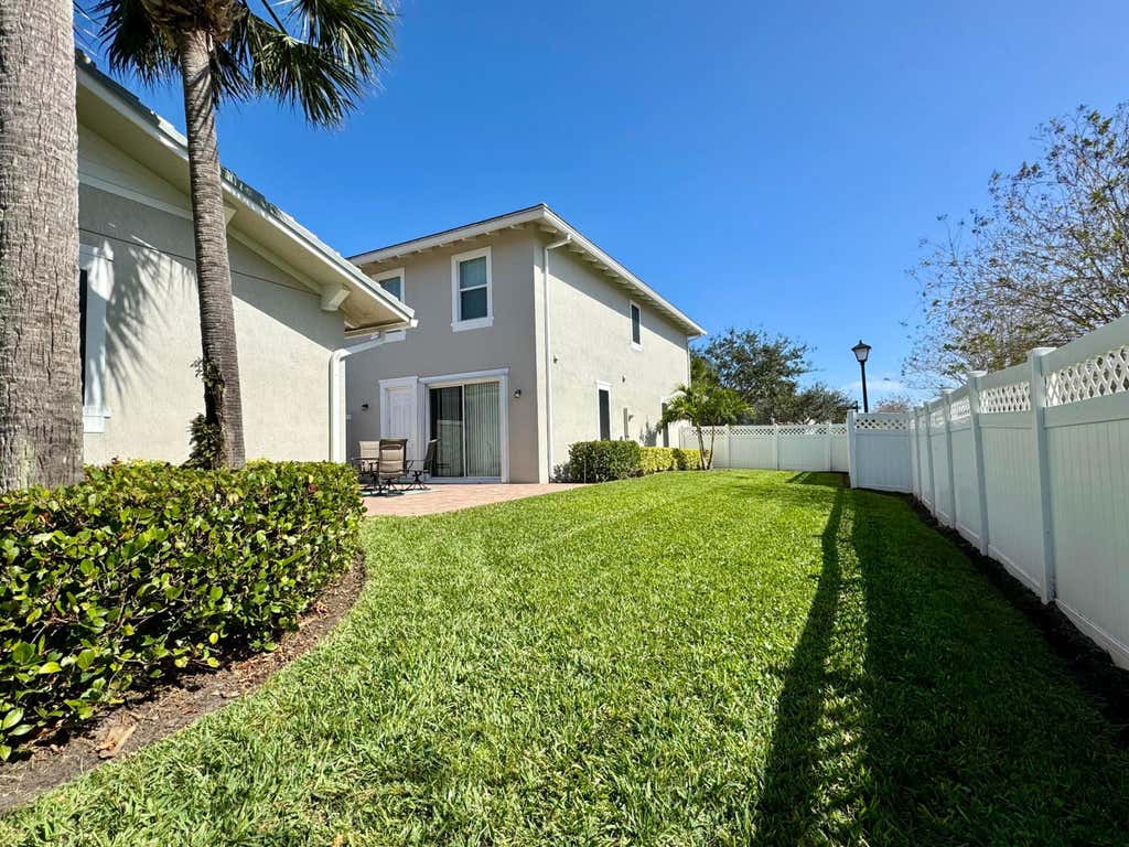 Photo of 2758 Avalon Way, Jupiter, FL 33458 (MLS # B26046378)