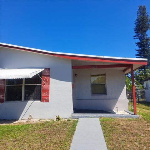 640 SW 28th Ter Fort Lauderdale FL 33312
