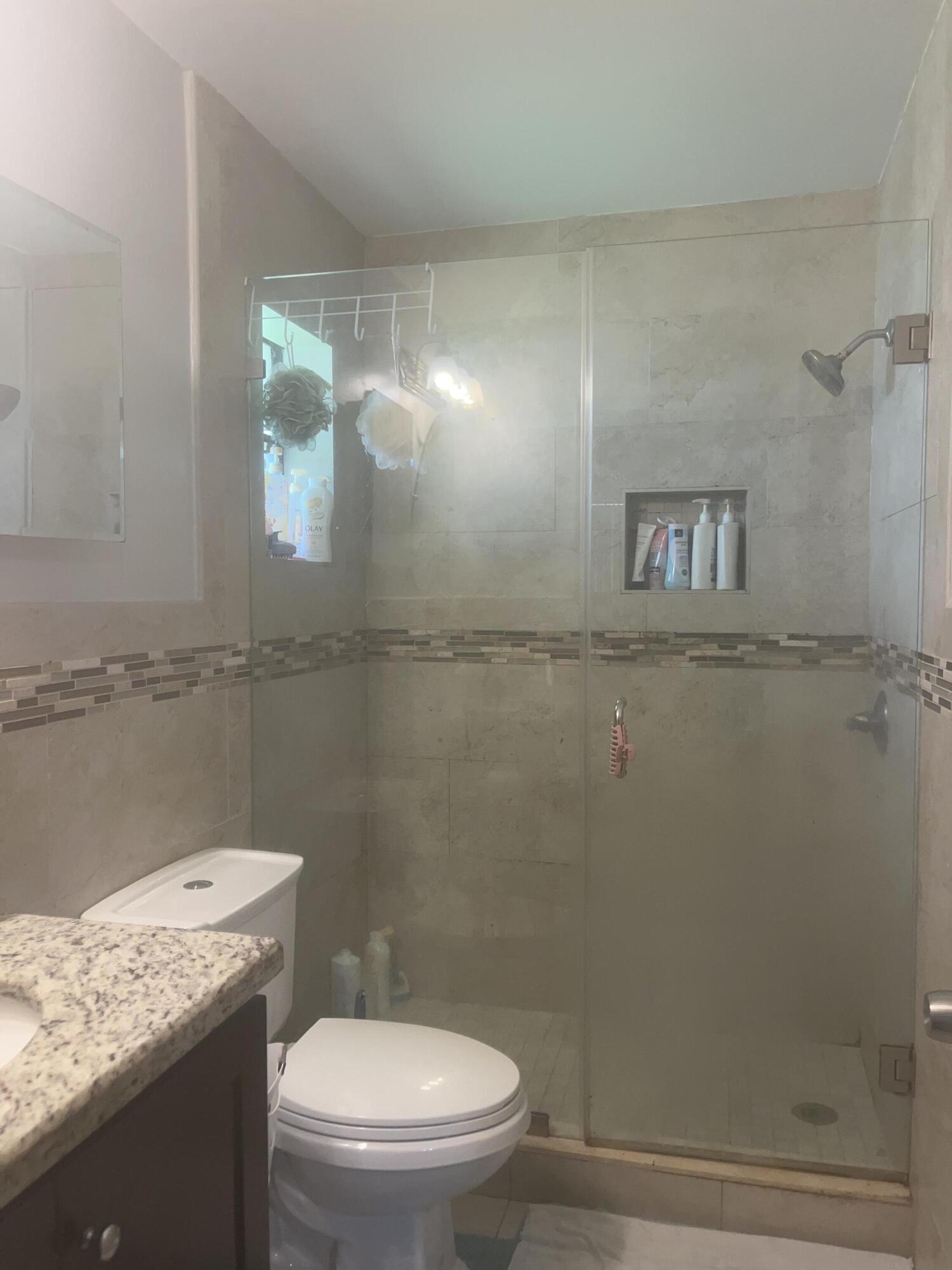 SUMMIT PINES UNIT 4 - Residential Lease