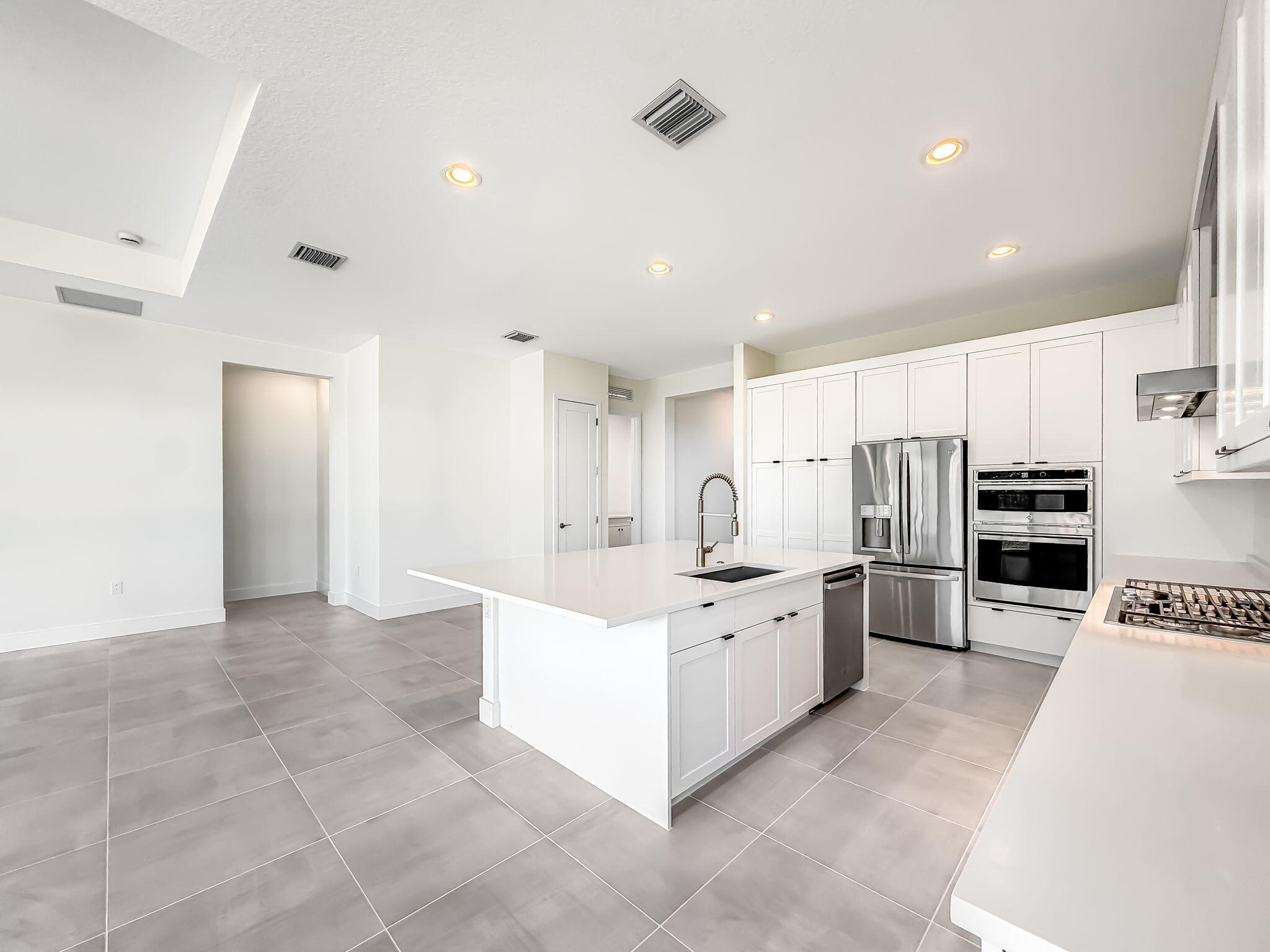 Lotus Palm - Residential