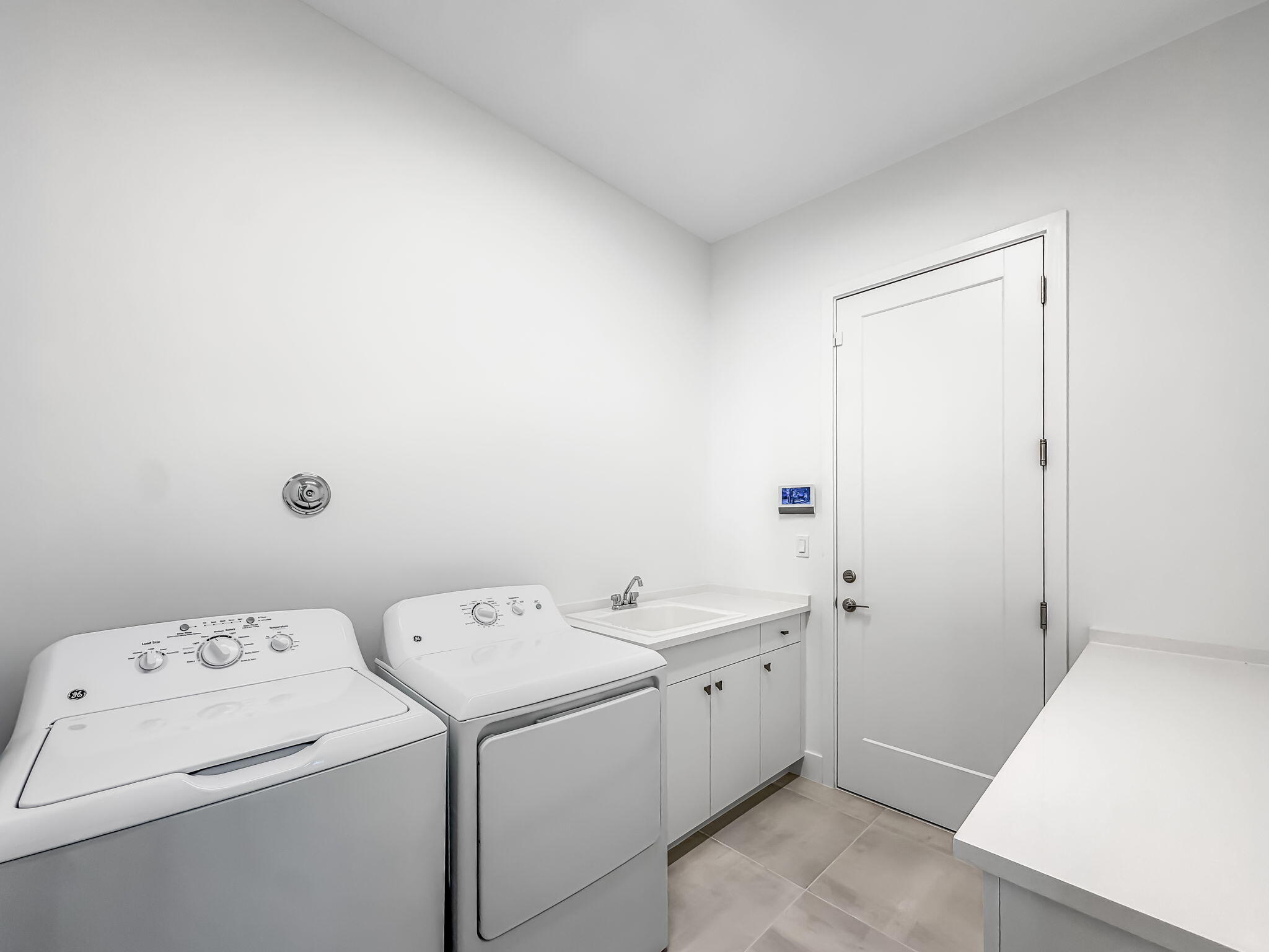 Lotus Palm - Residential