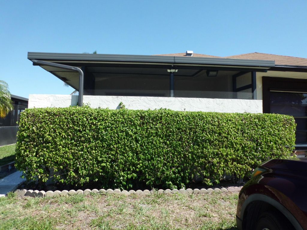 Photo of 5255 Mendoza Street, West Palm Beach, FL 33415 (MLS # B26007300)