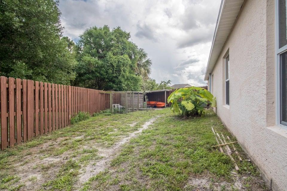 PORT ST LUCIE SECTION 8 - Residential