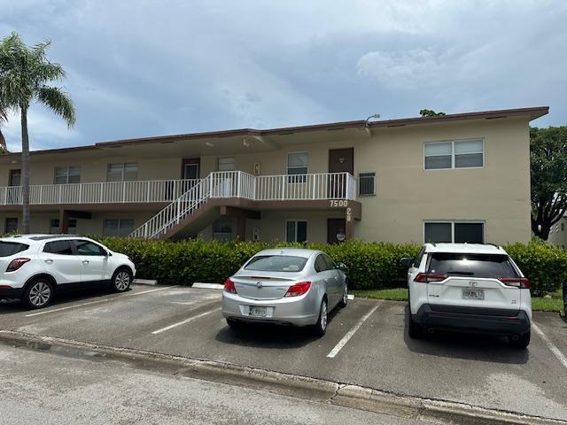 LOVELY, SUPER CLEAN 1 BEDROOM, 1.5 BATH UNIT IN DESIRABLE ORIOLE GARDENS. BEAUTIFUL TILE THROUGH OUT. UPGRADED BATHROOMS, UPGRADED KITCHEN COUNTER TOP, ENCLOSED BALCONY. CAN BE SOLD FURNISHED OR UNFURNISHED. IDEALLY LOCATED, VERY CLOSE TO CLUBHOUSE AND POOL. WATER, SEWER, CABLE, INTERNET, AND GARBAGE INCLUDED IN QUARTERLY FEES. CLUBHOUSE INCLUDES, BILLIARDS, PING PONG, EXERCISE ROOM, CARD ROOM, LIBRARY, KITCHEN AND AUDITORIUM. ASSOCIATION STATES 55+, 675+ CREDIT SCORE, $35,000+ INCOME, SECURITY DEPOSIT, APPLICATION WITH IN PERSON INTERVIEW. IF FINANCING, 20% DOWN, THOUGH SOME BANKS REQUIRE MORE. COMPLEX IS CLOSE TO NEW PUBLIX, BANKS, WALRGREENS, RESTAURANTS, MALL AND MUCH MORE. JUST A SHORT DRIVE TO THE BEACH.