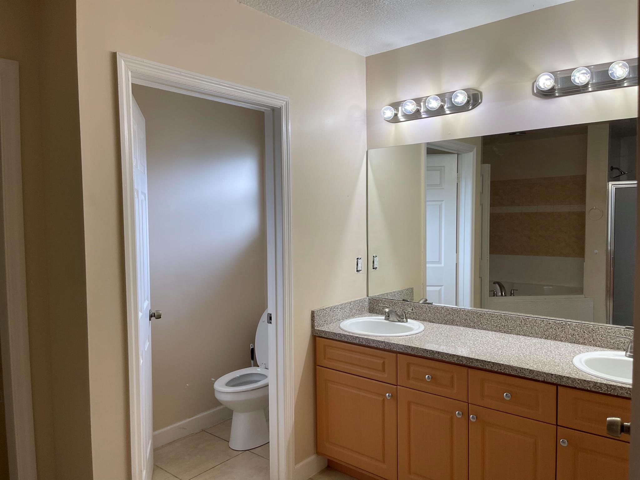 PORT ST LUCIE SECTION 25 - Residential Lease