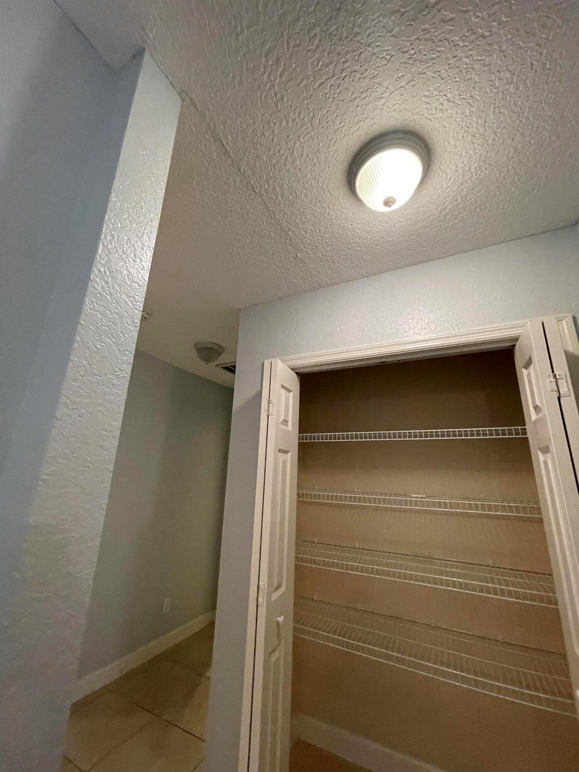PORT ST LUCIE SECTION 25 - Residential Lease