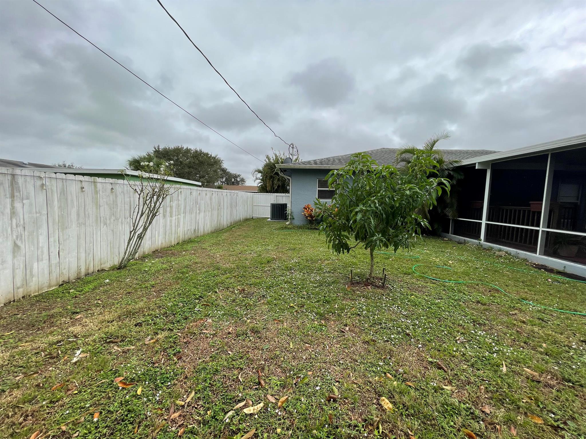 PORT ST LUCIE SECTION 25 - Residential Lease