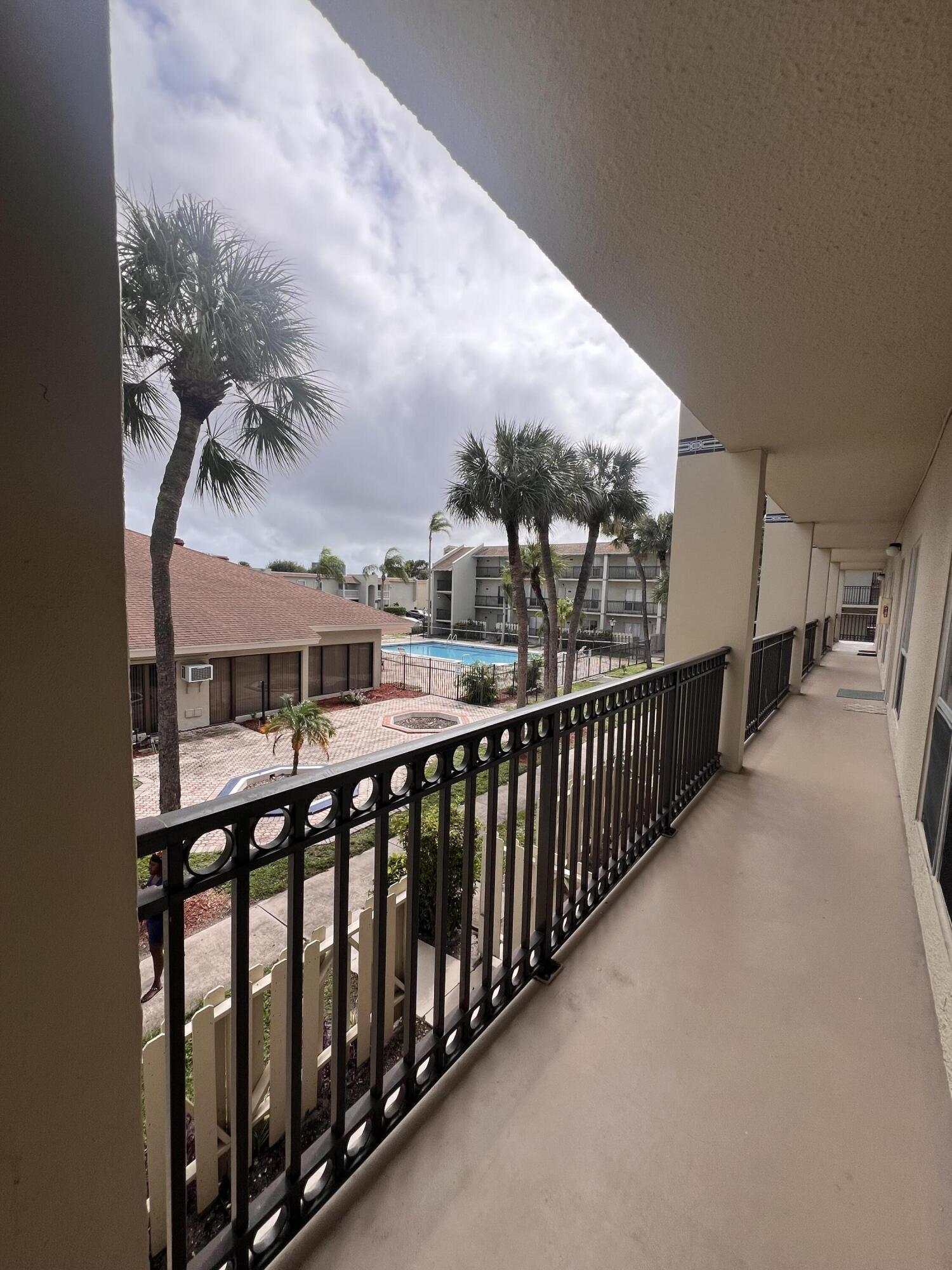 CROSS CREEK CONDO - Residential