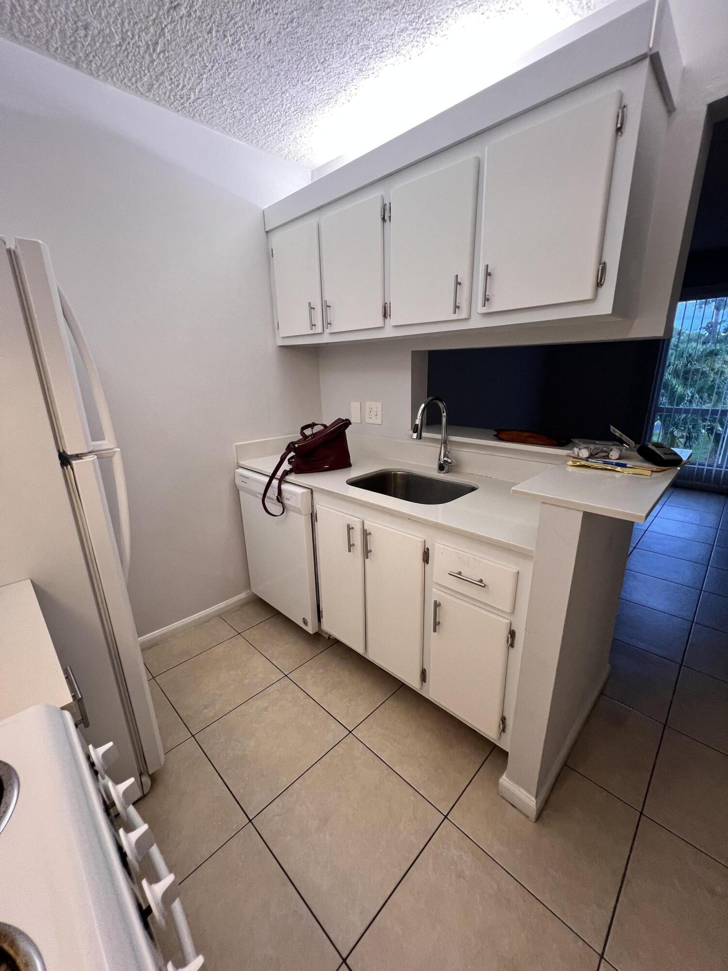 CROSS CREEK CONDO - Residential