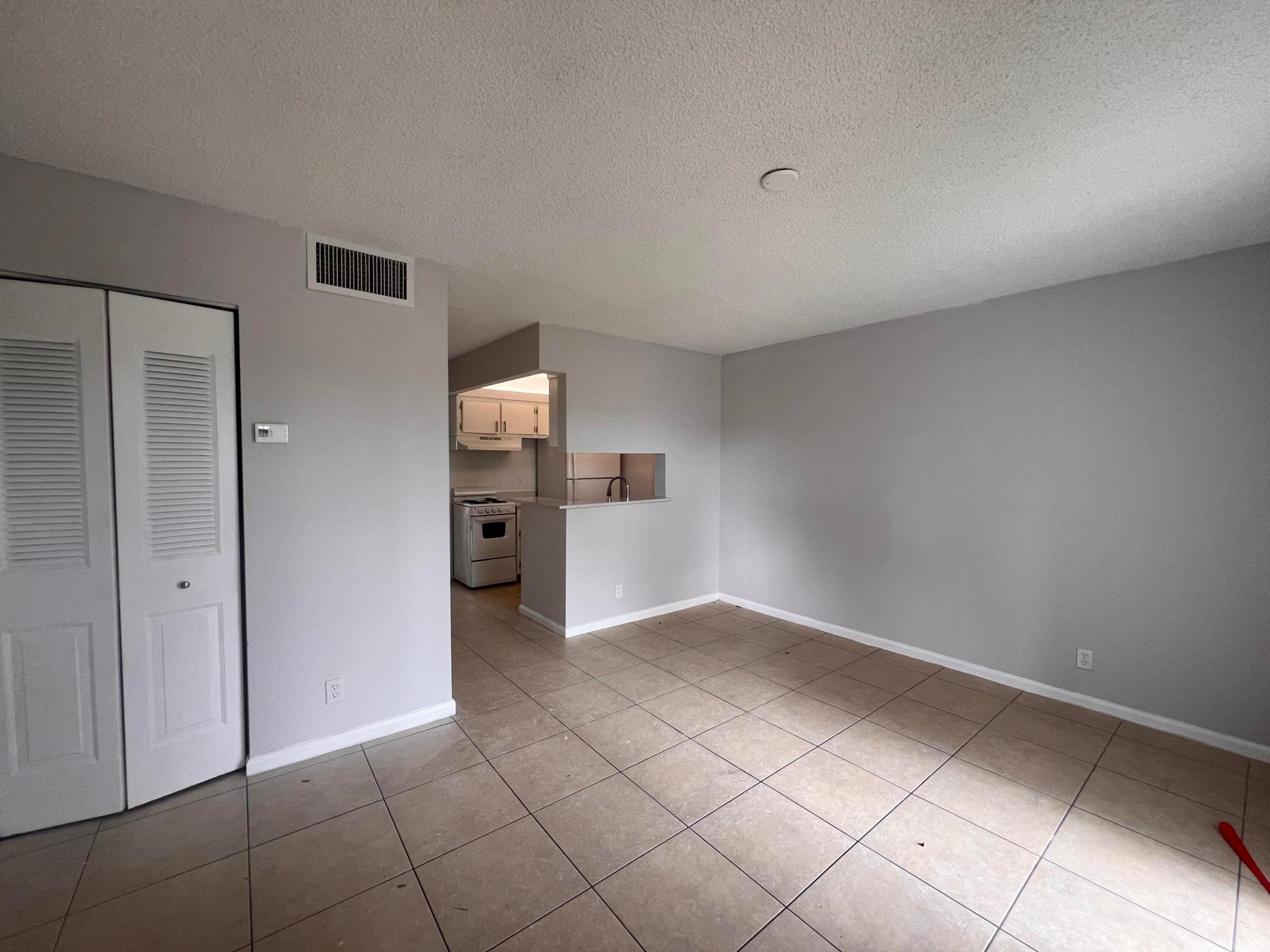 CROSS CREEK CONDO - Residential