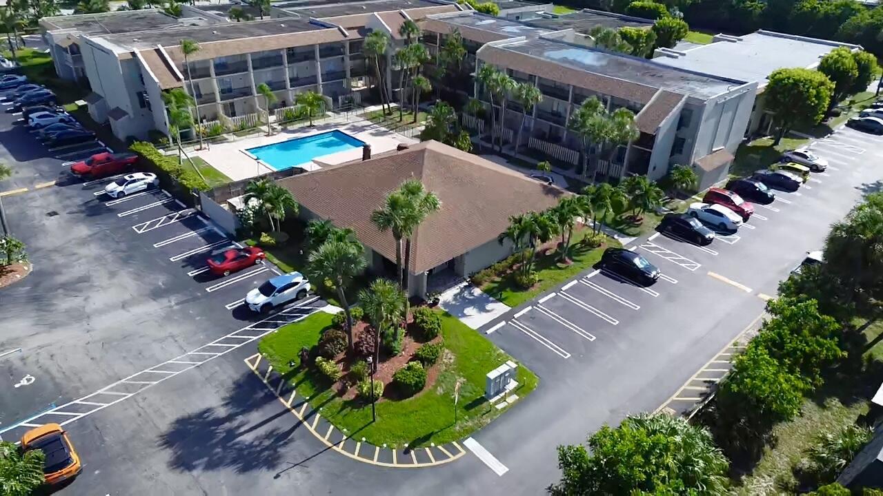 CROSS CREEK CONDO - Residential