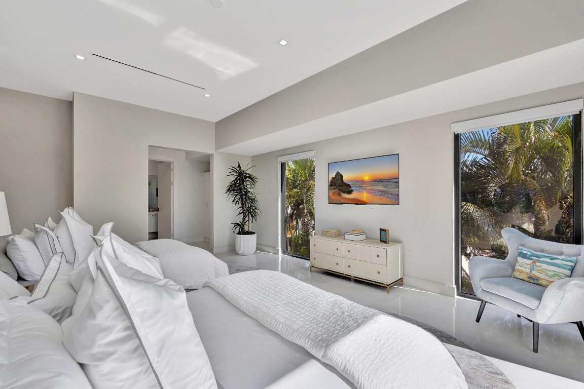 Seven Isles - Residential